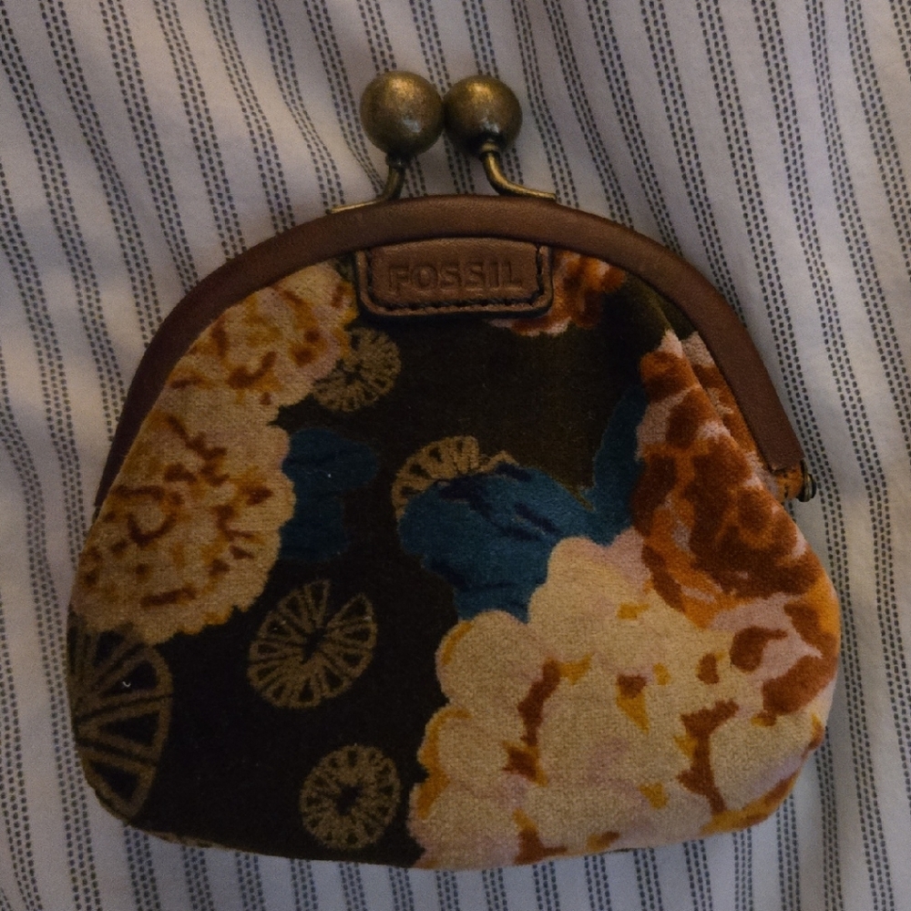 Fossil Vintage Floral Coin Pouch